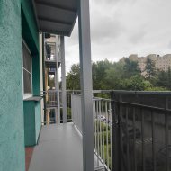 3 -pokoje,2-balkony