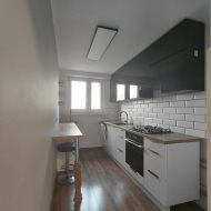 2-pokoje,balkon, po remoncie