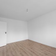 3-pokoje,po remoncie,balkon