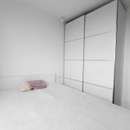 2-pokoje,balkon,do wprowadzenia