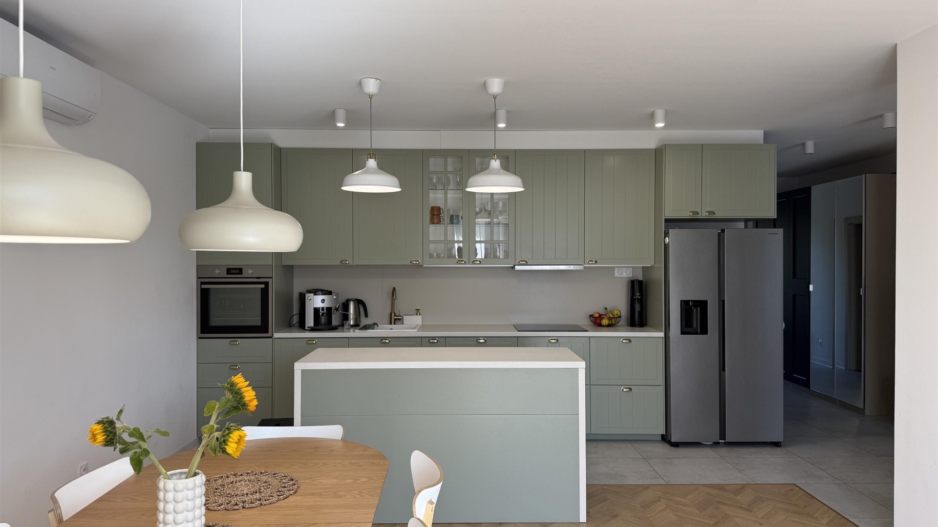 Mieszkanie z ogródkiem i bardzo dużym tarasem