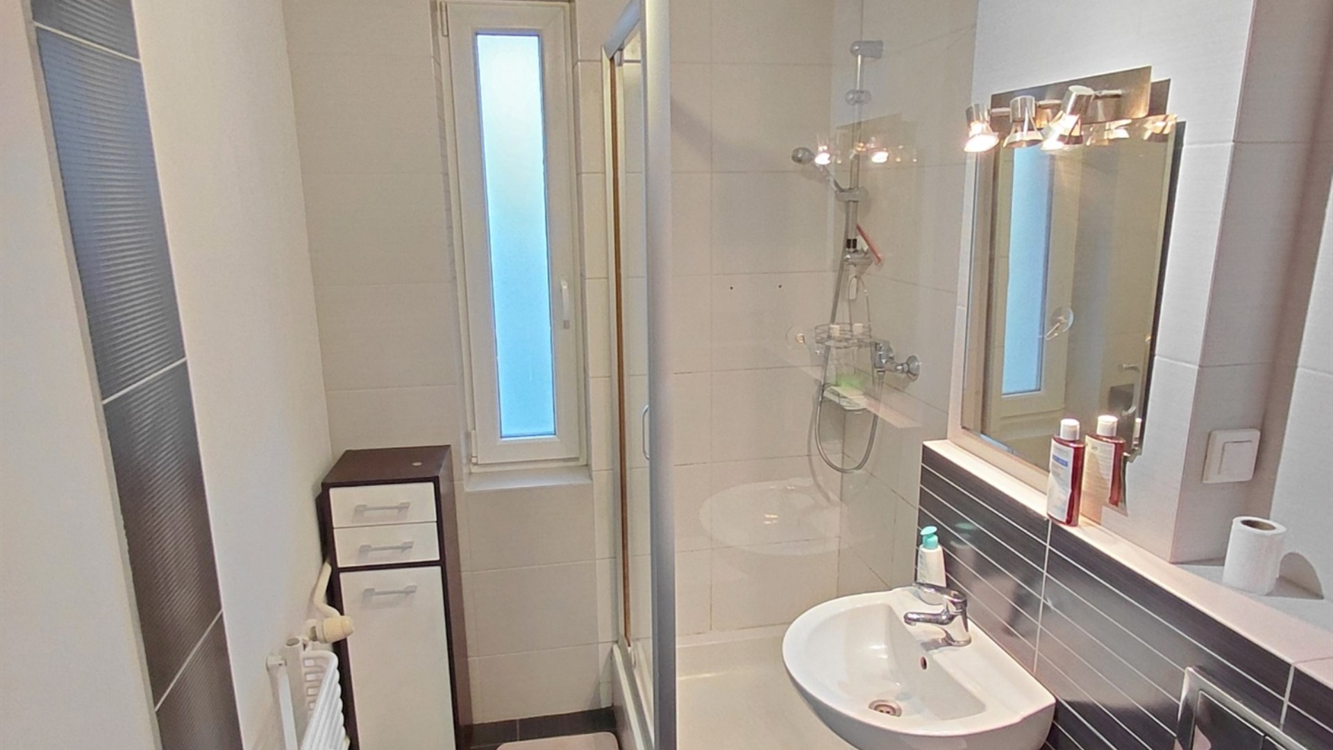 4- balkony,3 -pokoje