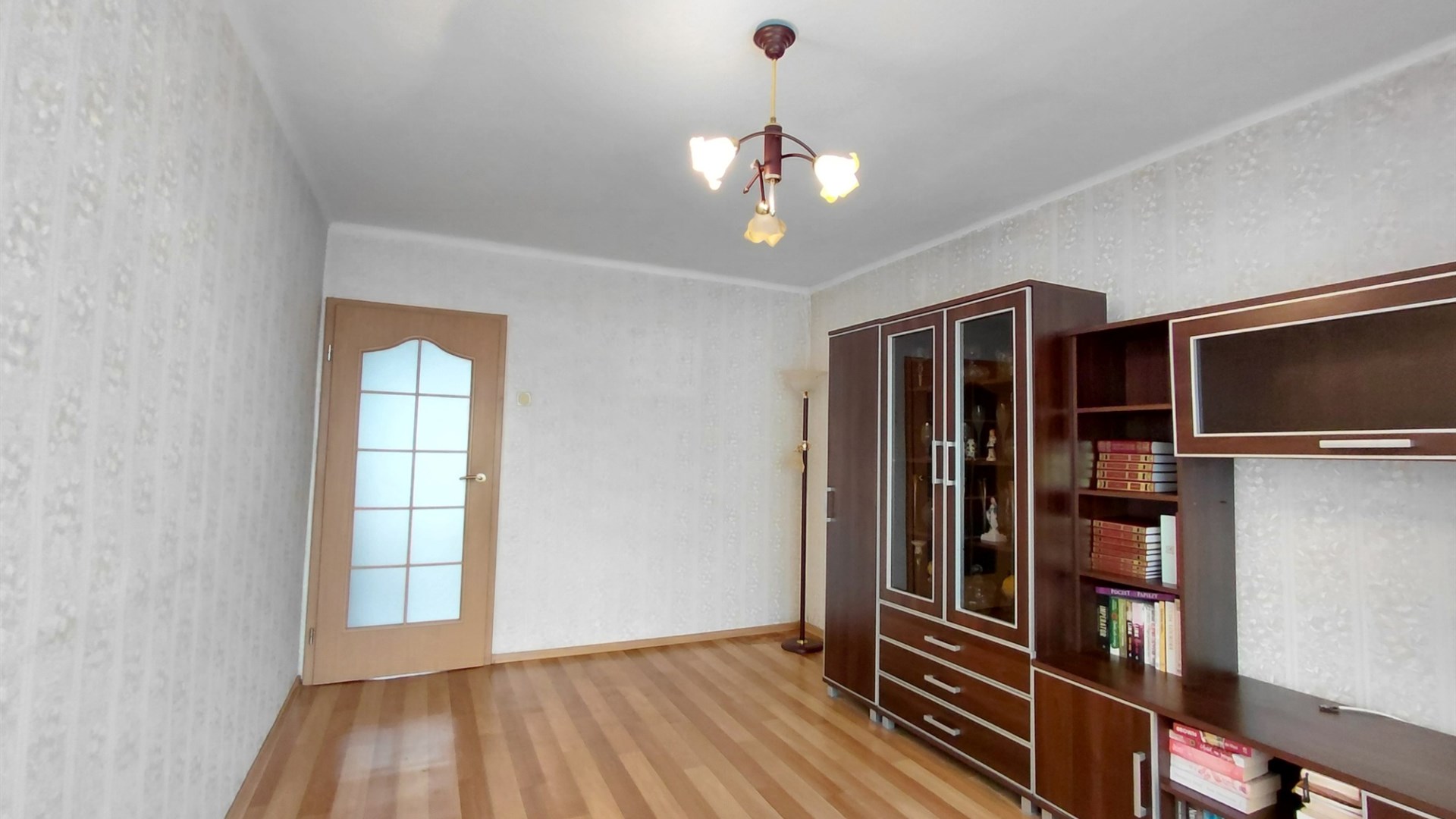 2-pokoje,duża kuchnia