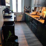 Duże mieszkanie z kominkiem i miejskim ogrzewaniem