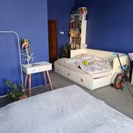 Duże mieszkanie z kominkiem i miejskim ogrzewaniem