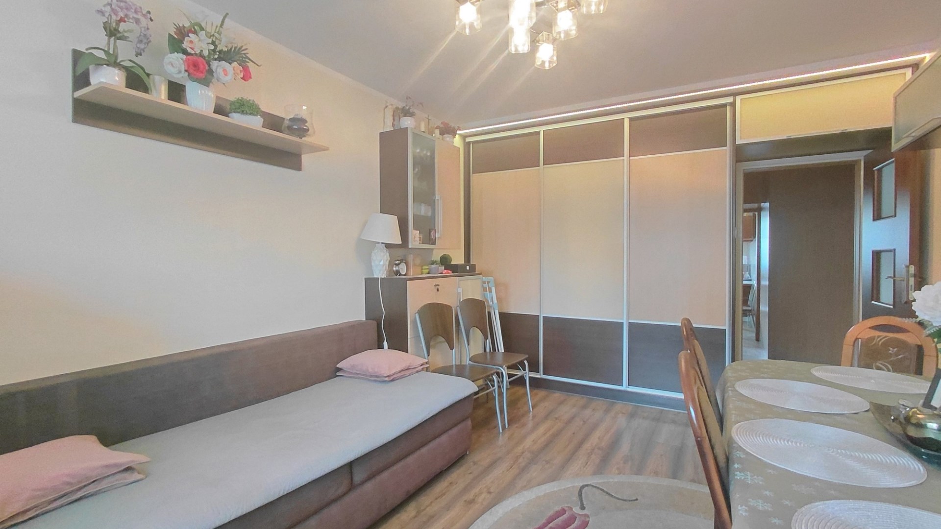 2-pokoje balkon,do zamieszkania