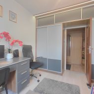 2-pokoje balkon,do zamieszkania