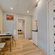 Kawalerka z przynależnym ogródkiem