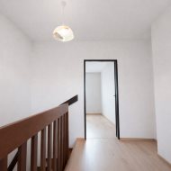 4-pokoje,2-poziomy,balkon