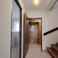 4-pokoje,2-poziomy,balkon