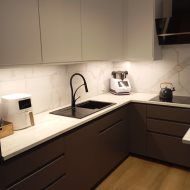 Mieszkanie z 2 ogródkami i miejscem parkingowym