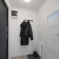 1-pokój i bardzo duża kuchnia