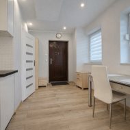 Kawalerka z przynależnym ogródkiem