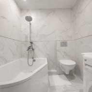 Kawalerka z przynależnym ogródkiem