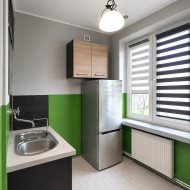 1-piętro, 1 pokój z dużą kuchnią