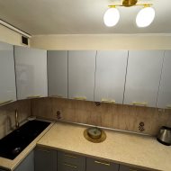 Słoneczna kawalerka z dużym balkonem-wynajem