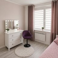 1-piętro, balkon,3 pokoje