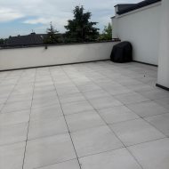 Luksusowy apartament bezczynszowy z balkonem 