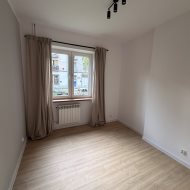 TRYNEK|3 pokoje| wykończone| parter|C.O miejskie