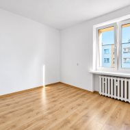 3 pokoje | osobna kuchnia | balkon | 2 piętro