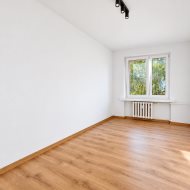 3 pokoje | osobna kuchnia | balkon | 2 piętro