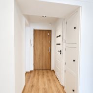 3 pokoje | osobna kuchnia | balkon | 2 piętro