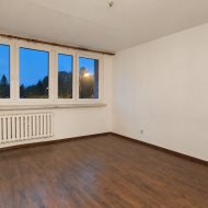 3 niezależne pokoje, balkon, 2. piętro, winda