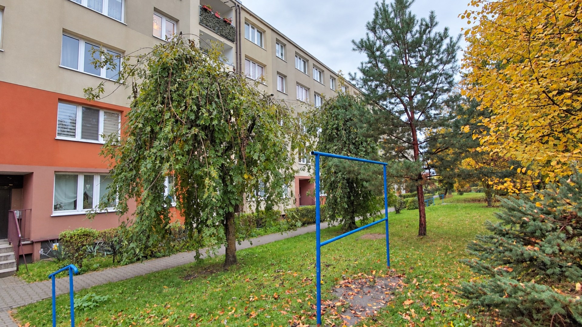 2 pokoje | 3. piętro | Umeblowana kuchnia